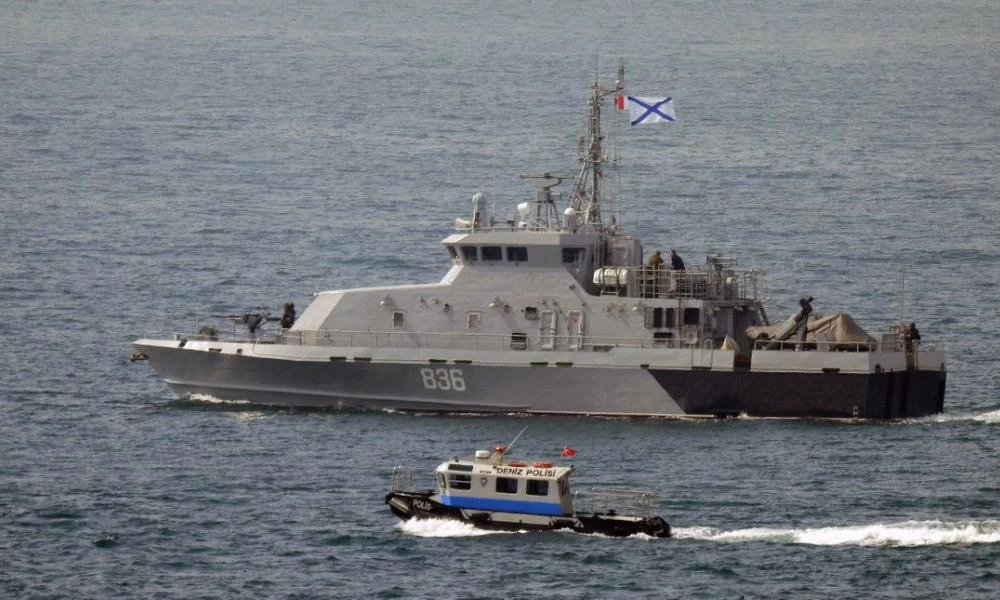 ''Ναυμαχία'' Ρώσων & Ουκρανών στη Θάλασσα του Αζόφ